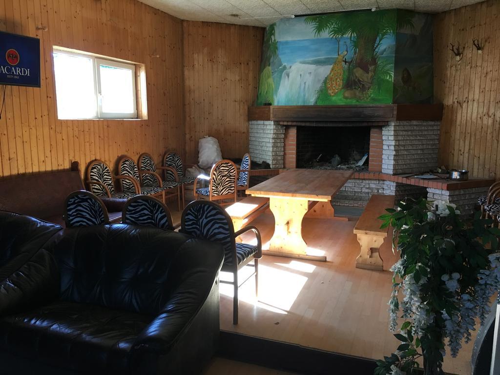 Tolli Hostel & Holiday House วาลกา ภายนอก รูปภาพ